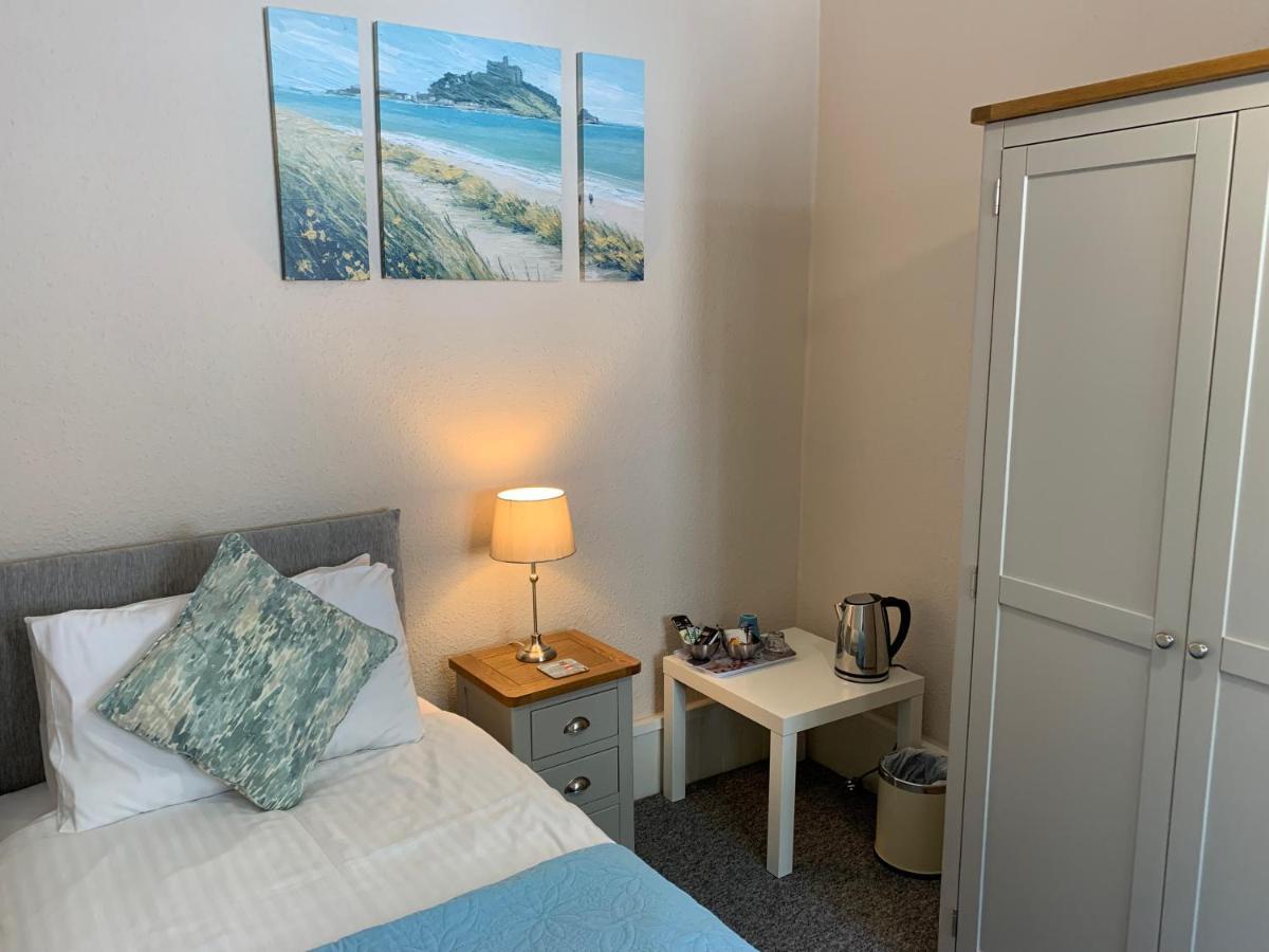The Chestnuts Guest house 4*